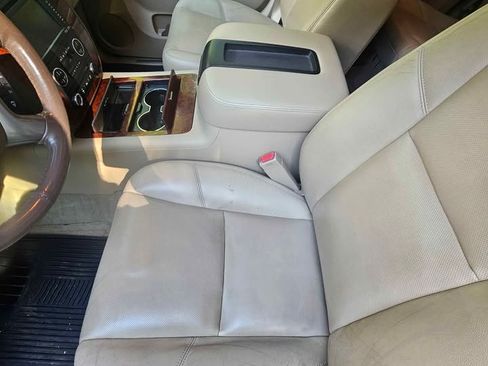 Used 2014 Chevrolet Tahoe LTZ image 13