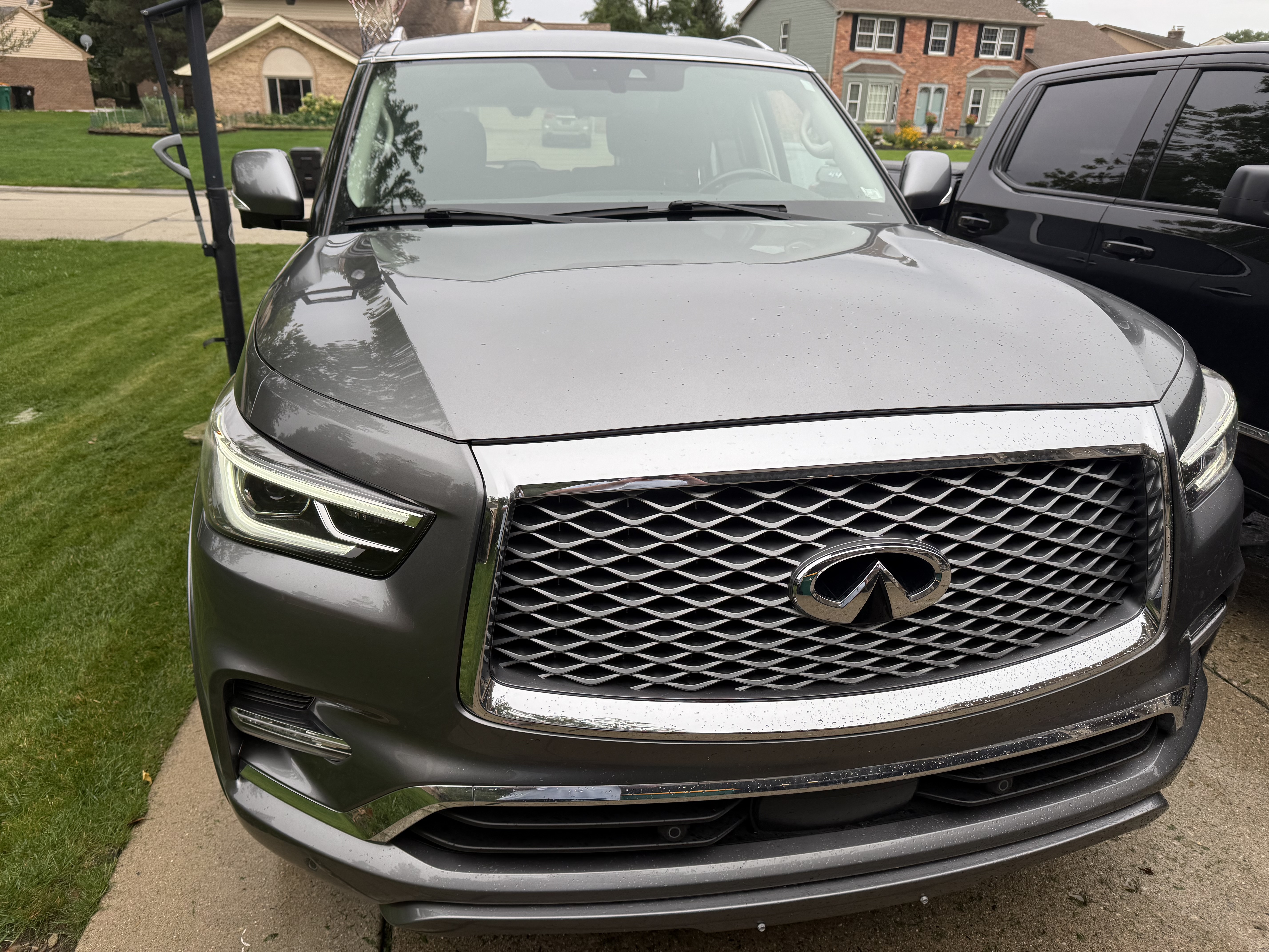 Used 2021 INFINITI QX80 Luxe w/ All-Season Package AWD/4WD image 6