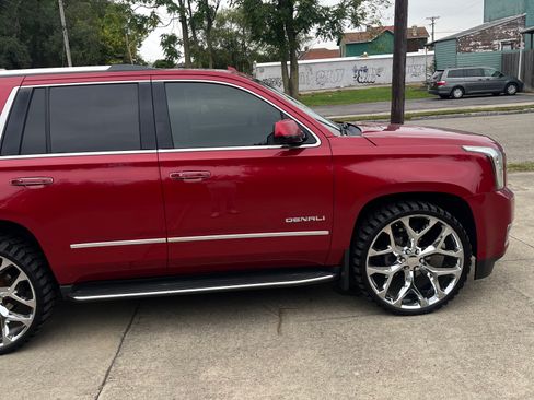 Used 2015 GMC Yukon Denali w/ Open Road Package image 15