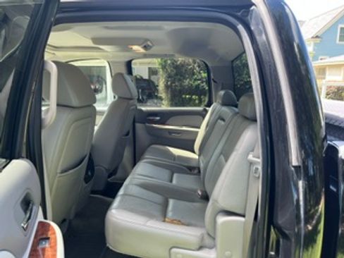 Used 2007 Chevrolet Silverado 2500 LTZ w/ Safety Package AWD/4WD image 11