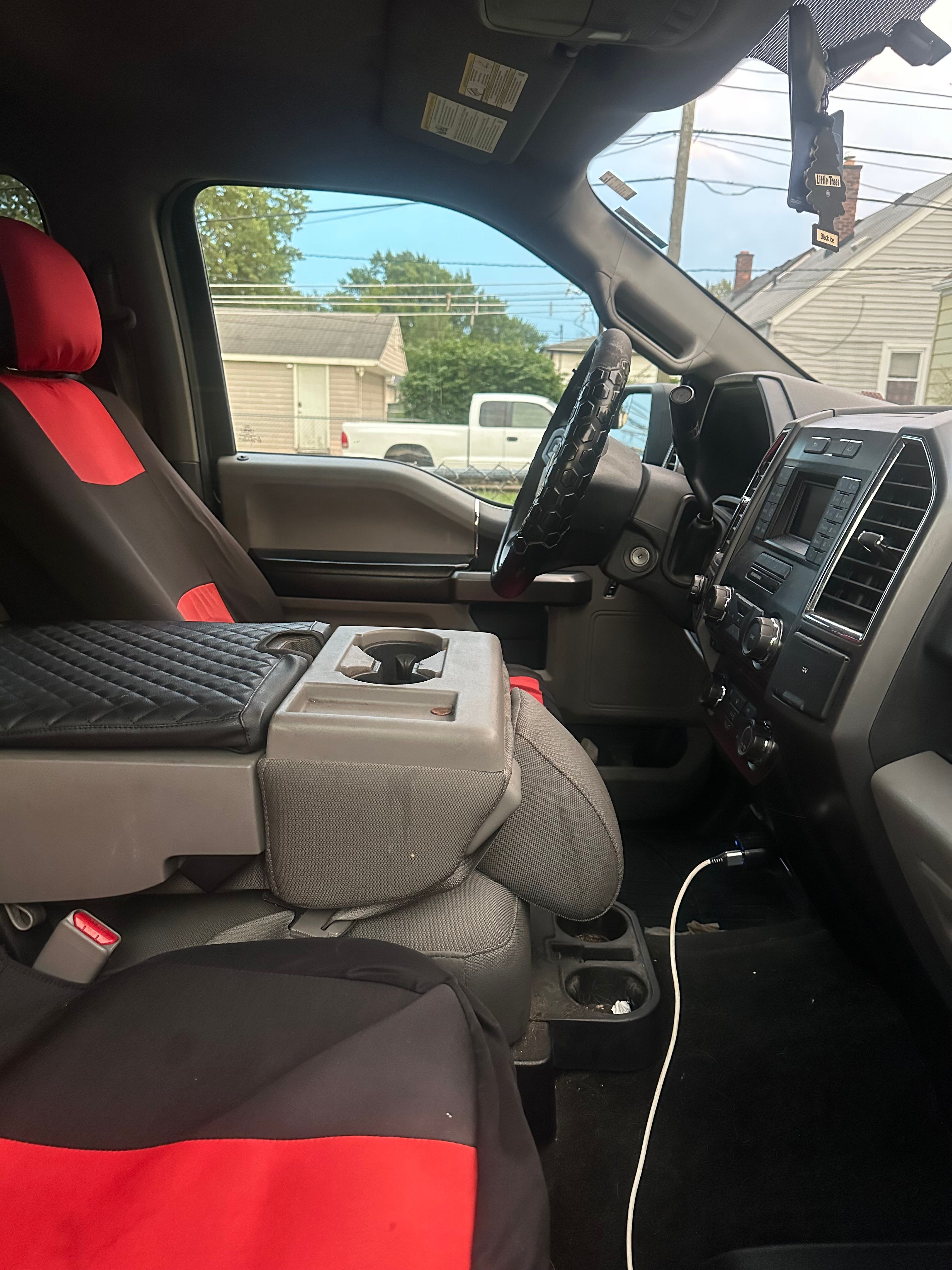 Used 2015 Ford F150 XLT w/ Snow Plow Prep Package AWD/4WD image 8