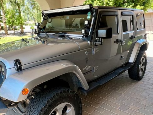Used 2014 Jeep Wrangler Unlimited Sport AWD/4WD image 19