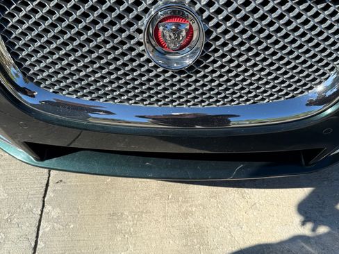 Used 2014 Jaguar XF 3.0 image 16