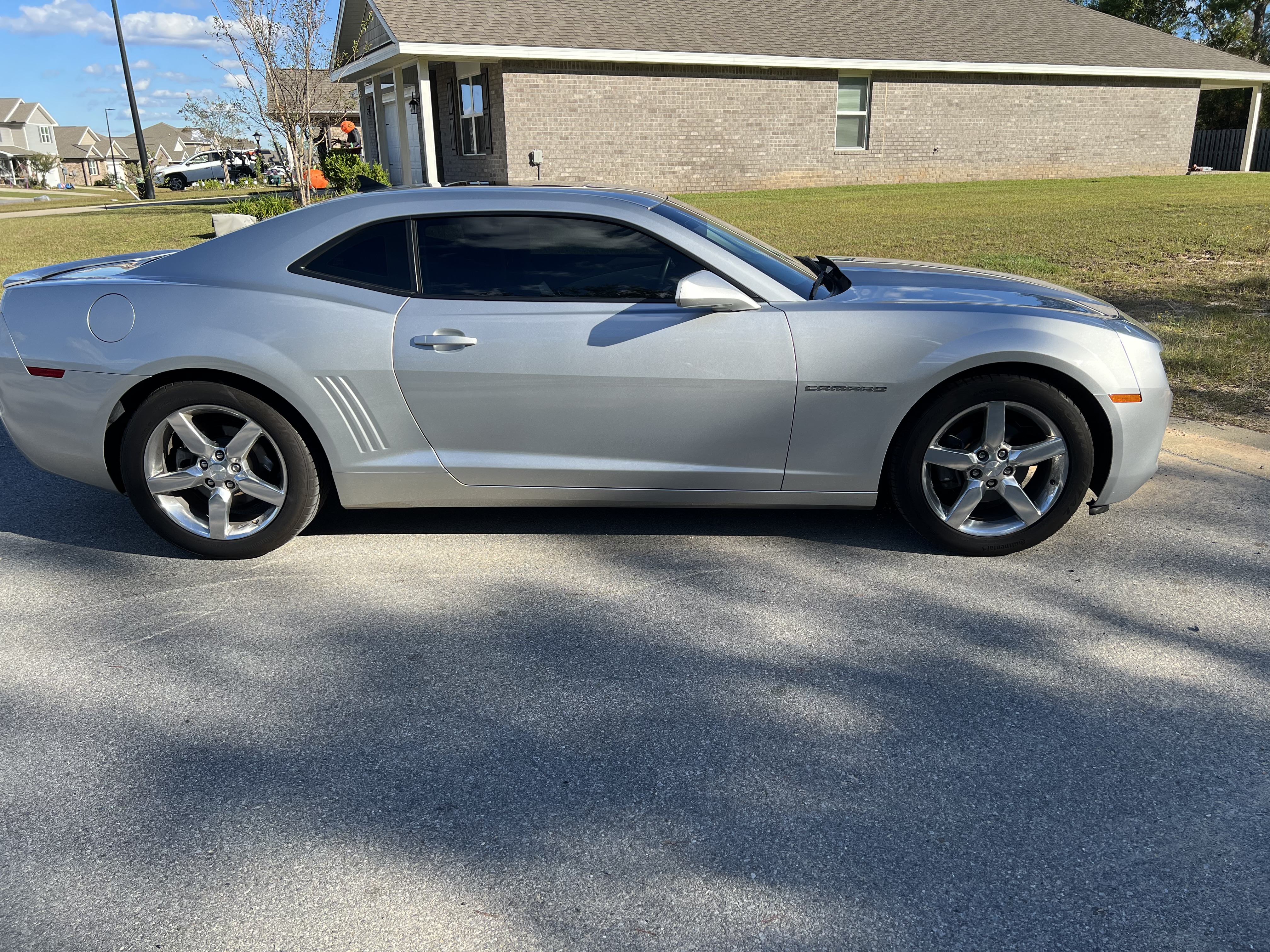 Used 2012 Chevrolet Camaro LT RWD image 12