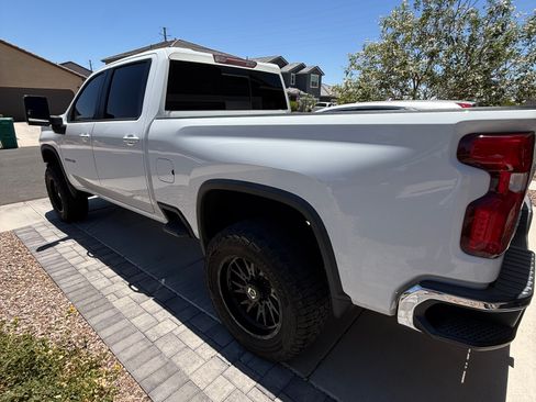Used 2020 Chevrolet Silverado 2500 LT w/ Convenience Package AWD/4WD image 5