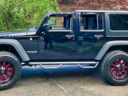 Used 2016 Jeep Wrangler Unlimited Rubicon w/ Connectivity Group