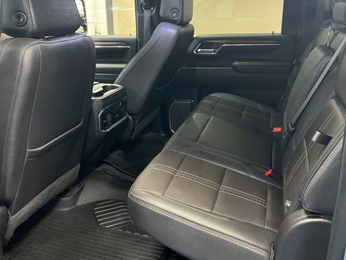 Used 2024 Chevrolet Silverado 3500 High Country w/ High Country Premium Package image 12