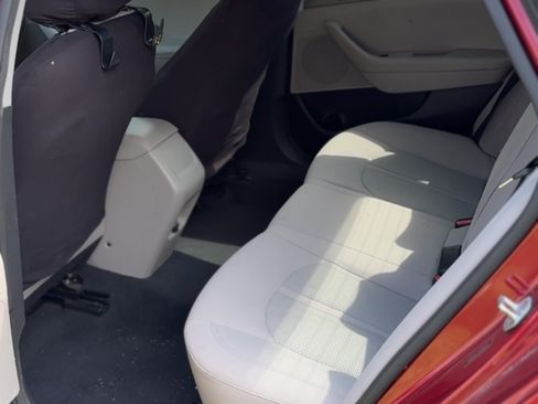 Used 2015 Hyundai Sonata SE image 11