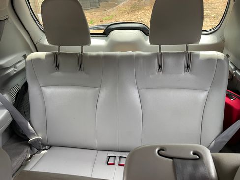 Used 2009 Toyota Highlander Limited AWD/4WD image 9