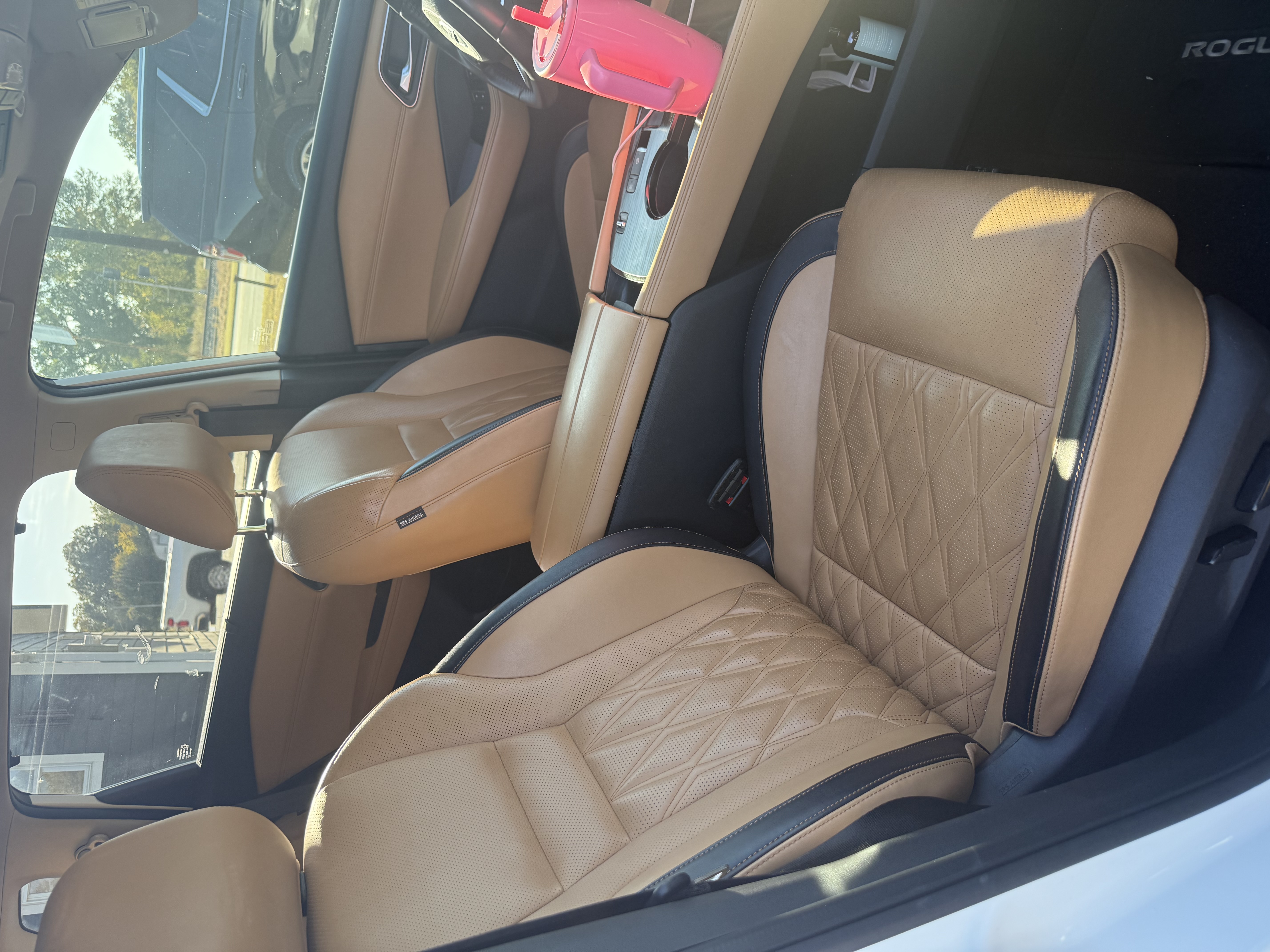 Used 2021 Nissan Rogue Platinum FWD image 6