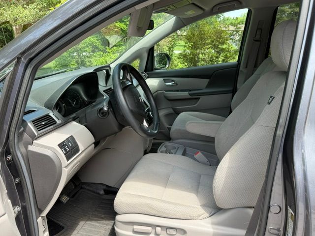 Used 2014 Honda Odyssey EX image 6