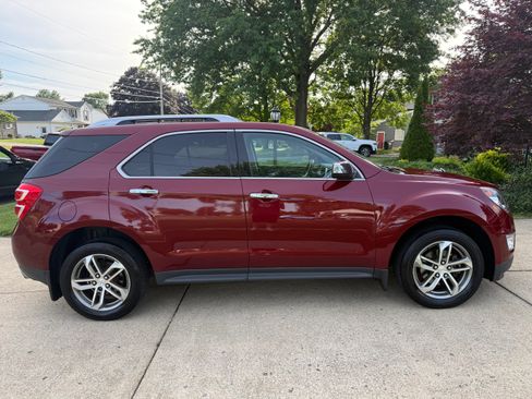 Used 2016 Chevrolet Equinox LTZ w/ Enhanced Convenience Package AWD/4WD image 2
