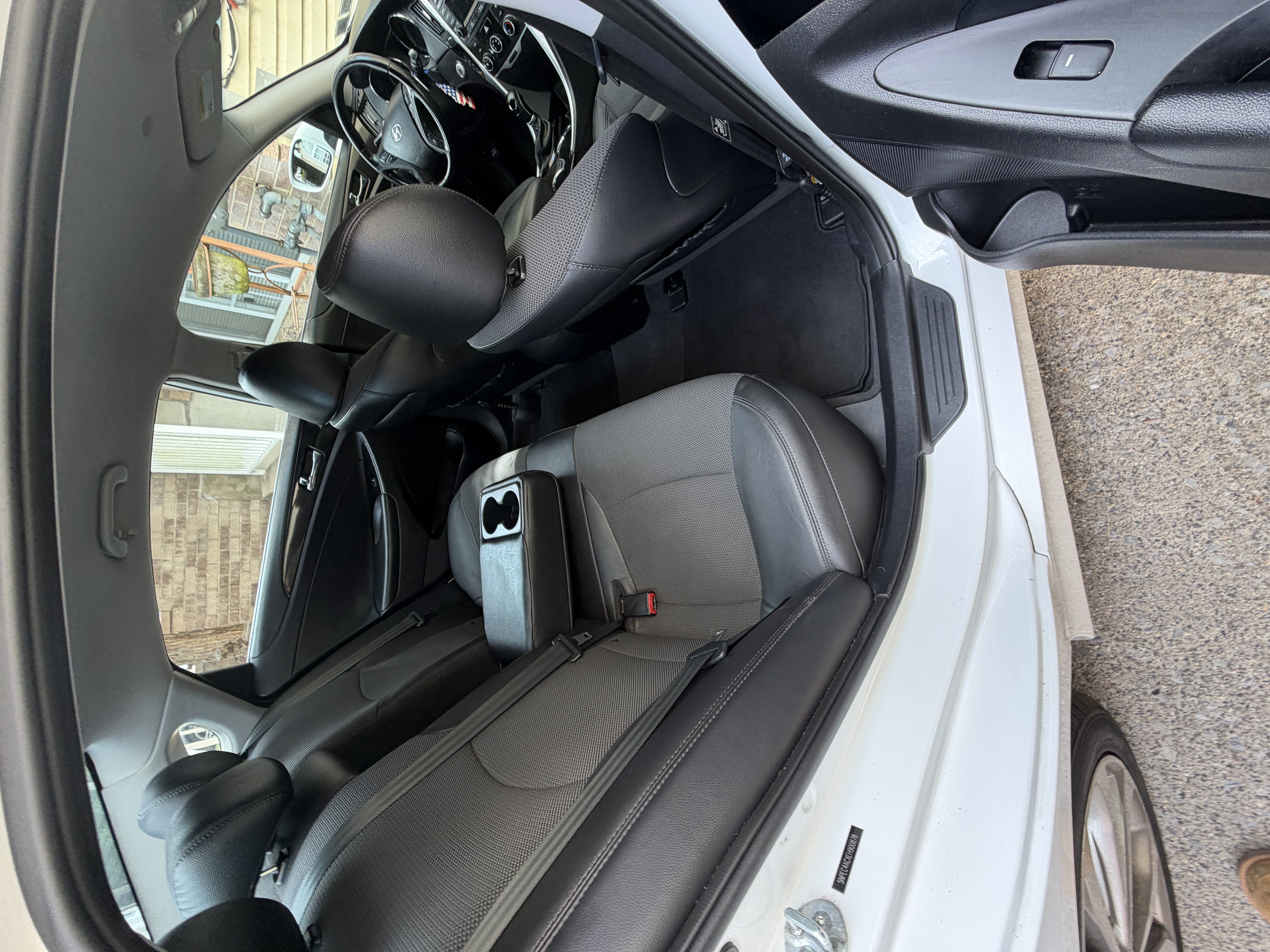 Used 2014 Hyundai Sonata SE FWD image 4