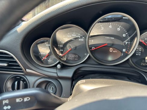 Used 2005 Porsche 911 Carrera RWD image 10