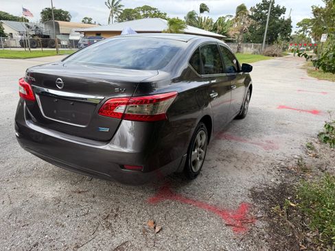 Used 2014 Nissan Sentra SV image 4