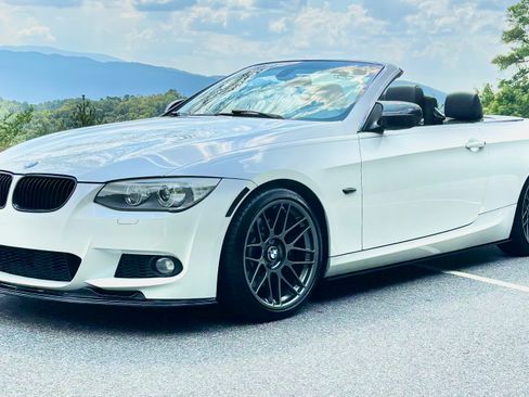 Used 2013 BMW 335i 335i Convertible 2D image 5