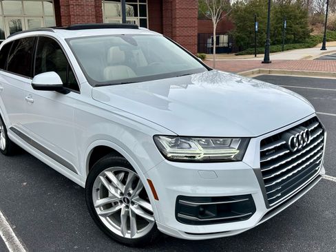 Used 2018 Audi Q7 3.0T Prestige w/ Prestige Package image 6