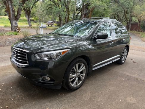Used 2013 INFINITI JX35 AWD w/ Premium Pkg image 5