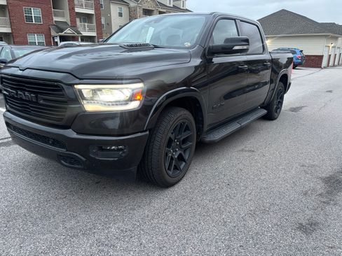 Used 2022 RAM 1500 Laramie AWD/4WD image 2