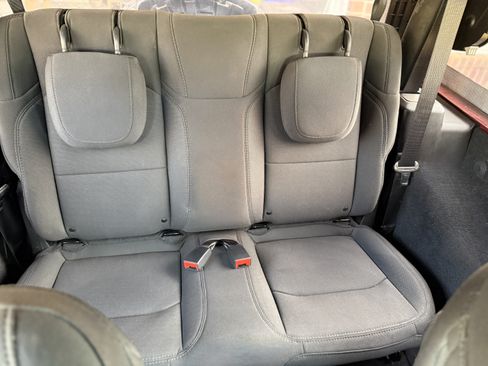 Used 2021 Jeep Wrangler Sport image 12