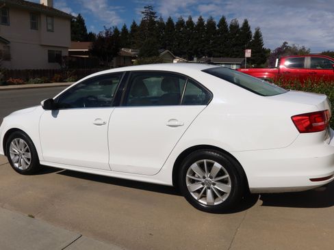 Used 2015 Volkswagen Jetta SE image 9