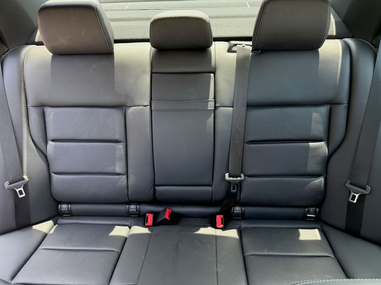 Used 2014 Mercedes-Benz E 350 4MATIC Sedan image 11