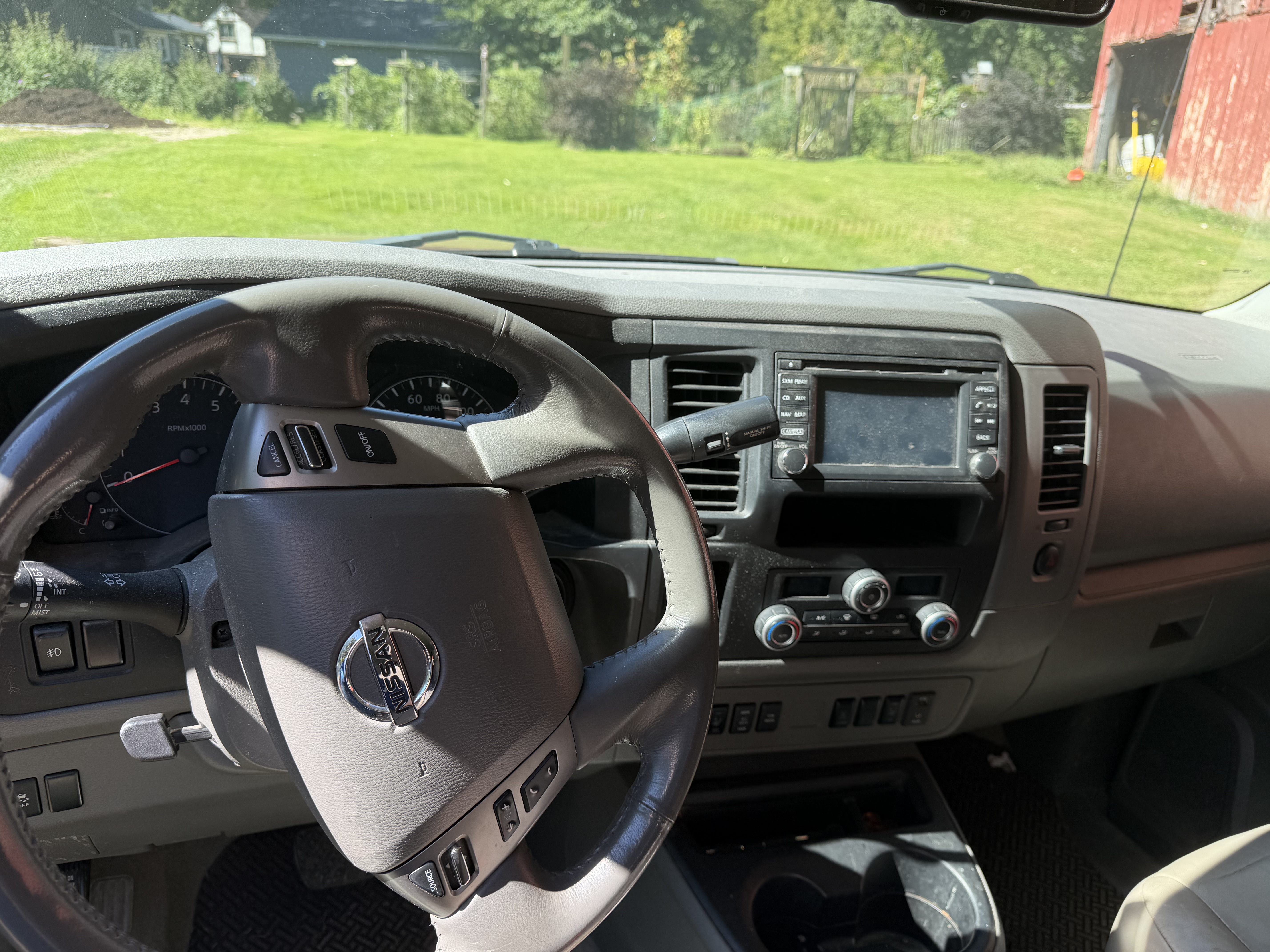 Used 2016 Nissan NV 3500 SL RWD image 5