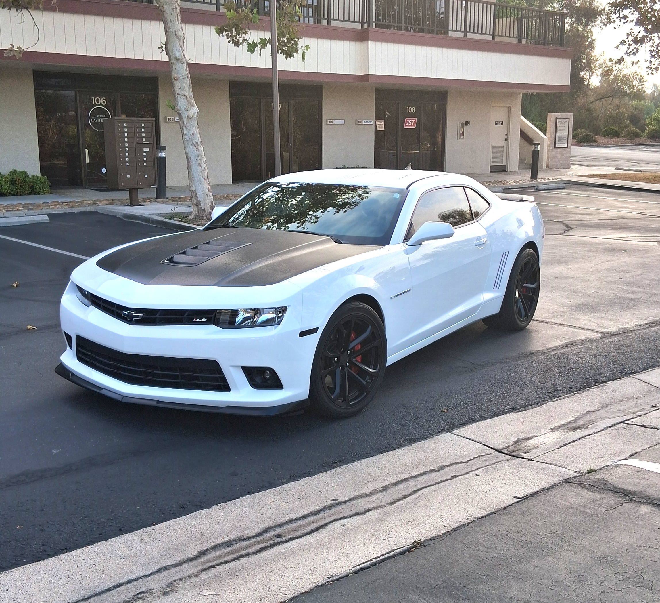 Used 2014 Chevrolet Camaro SS w/ SS Performance Package RWD image 1