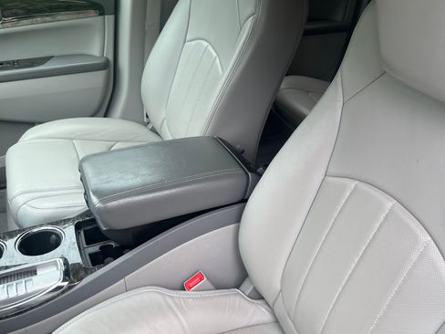 Used 2013 Buick Enclave Leather FWD image 15