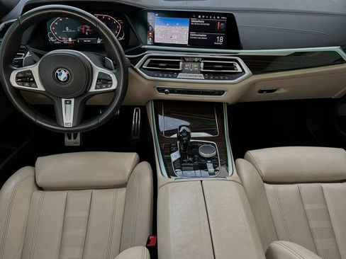 Used 2021 BMW X5 xDrive40i w/ M Sport Package image 13