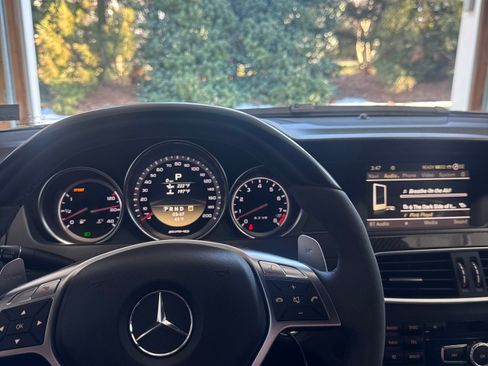 Used 2012 Mercedes-Benz C 63 AMG Sedan image 6