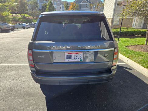 Used 2014 Land Rover Range Rover HSE image 8