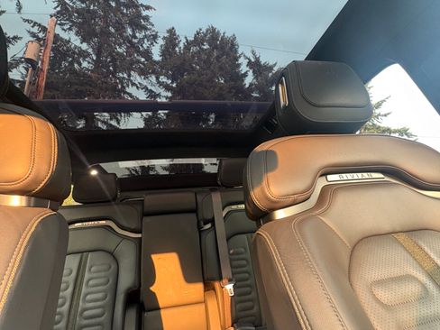 Used 2022 Rivian R1S Launch Edition AWD/4WD image 6