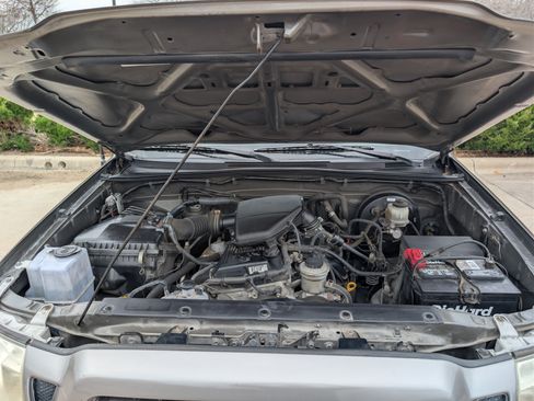 Used 2010 Toyota Tacoma 2WD Regular Cab image 13