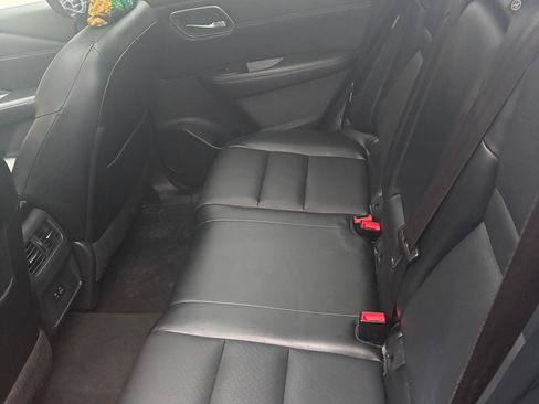 Used 2021 Nissan Rogue SV w/ Premium Package image 13