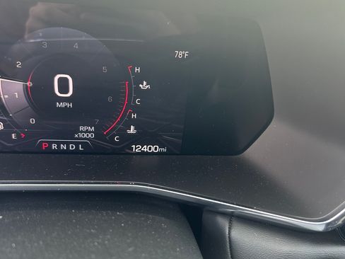 Used 2023 GMC Canyon Elevation w/ Trailering Package image 11