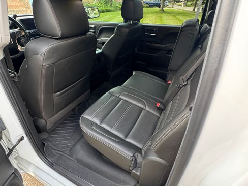 Used 2018 GMC Sierra 1500 Denali w/ Denali Ultimate Package AWD/4WD image 10