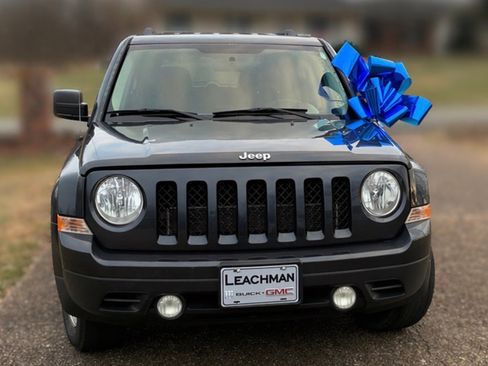 Used 2015 Jeep Patriot Sport image 2