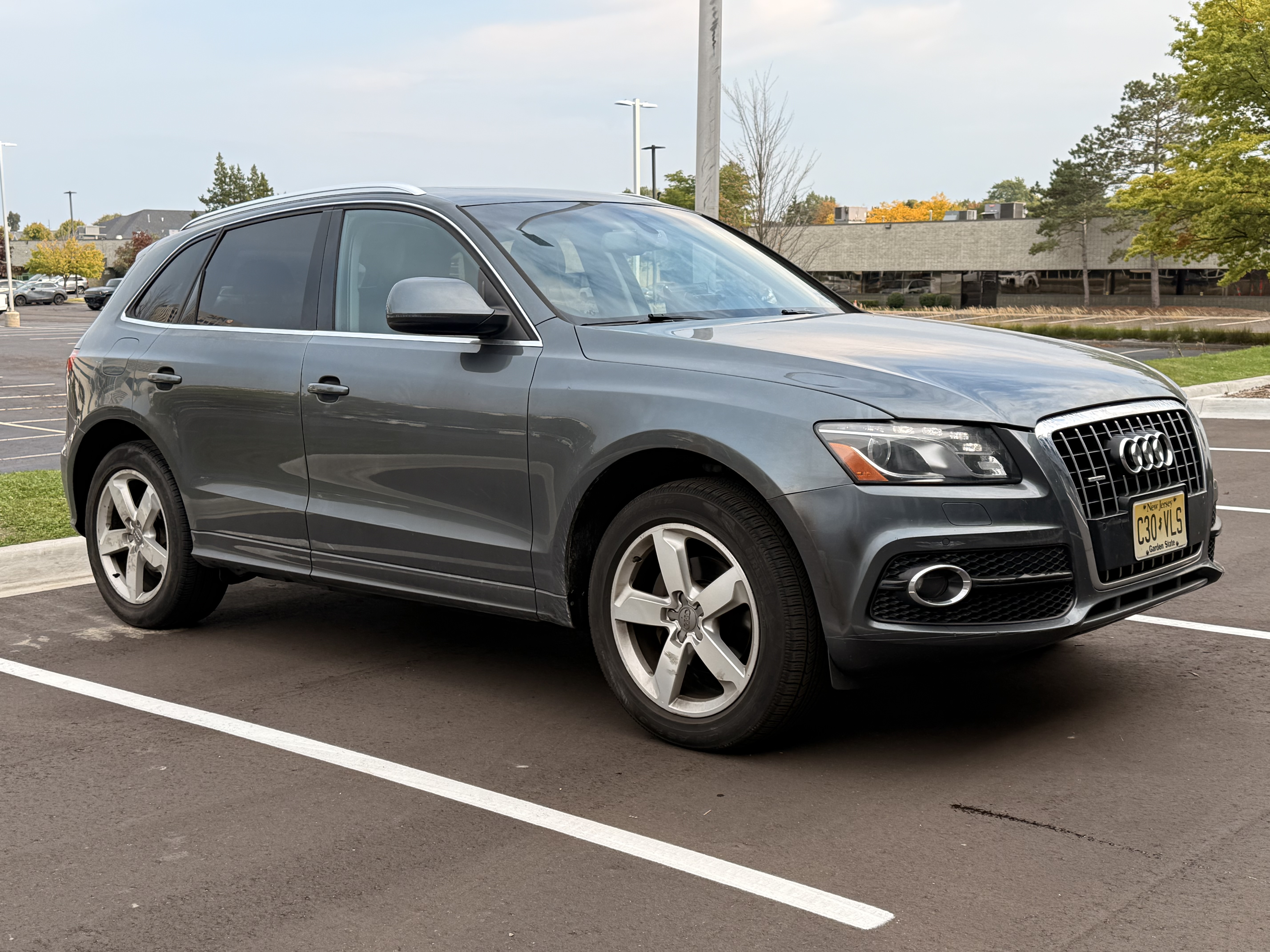 Used 2012 Audi Q5 3.2 Premium Plus AWD/4WD image 1