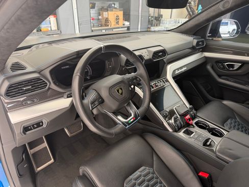 Used 2019 Lamborghini Urus image 14