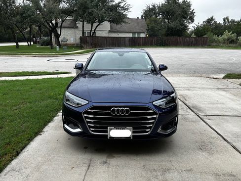 Used 2022 Audi A4 2.0T Premium w/ Convenience Package image 1