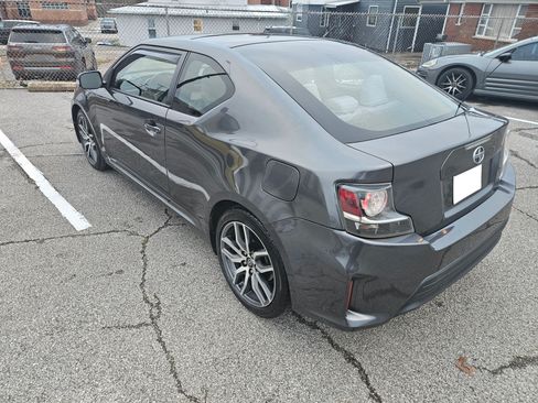 Used 2015 Scion tC Hatchback Coupe 2D image 4