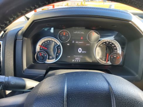 Used 2015 RAM 1500 Sport w/ Convenience Group image 10