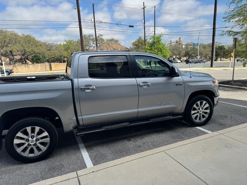 Used 2015 Toyota Tundra Limited image 2