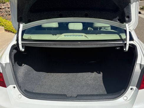 Used 2014 Honda Accord Touring image 6