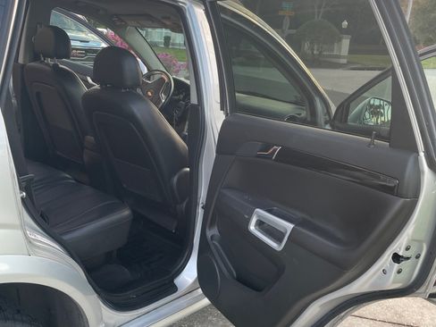 Used 2014 Chevrolet Captiva Sport LT w/ Convenience Package image 16