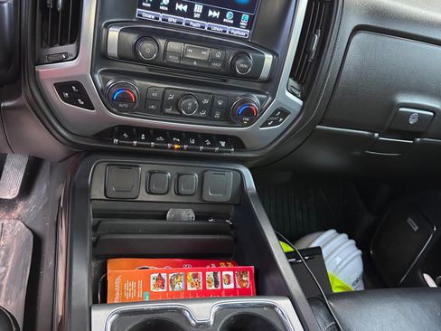 Used 2019 GMC Sierra 2500 SLT w/ Duramax Plus Package image 11