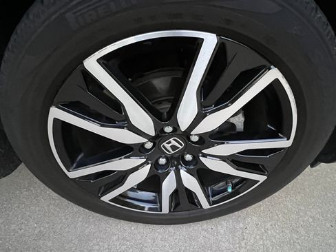 Used 2019 Honda Pilot Touring image 26