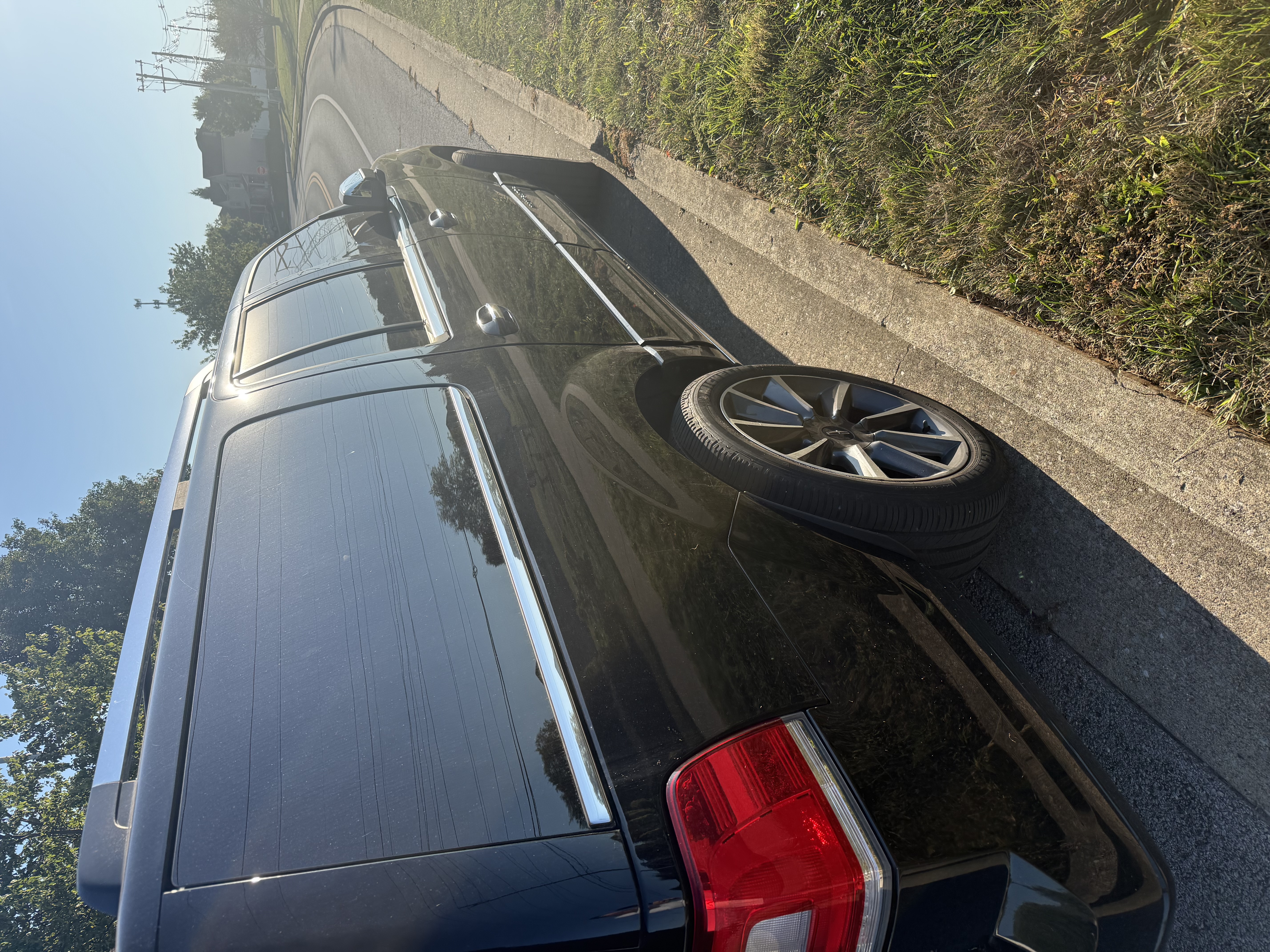 Used 2016 Lincoln Navigator L Reserve AWD/4WD image 16