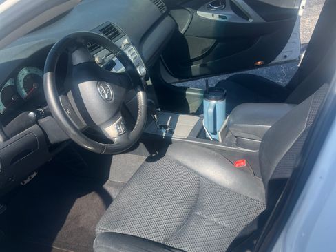 Used 2011 Toyota Camry SE w/ Fleet Convenience Pkg FWD image 10